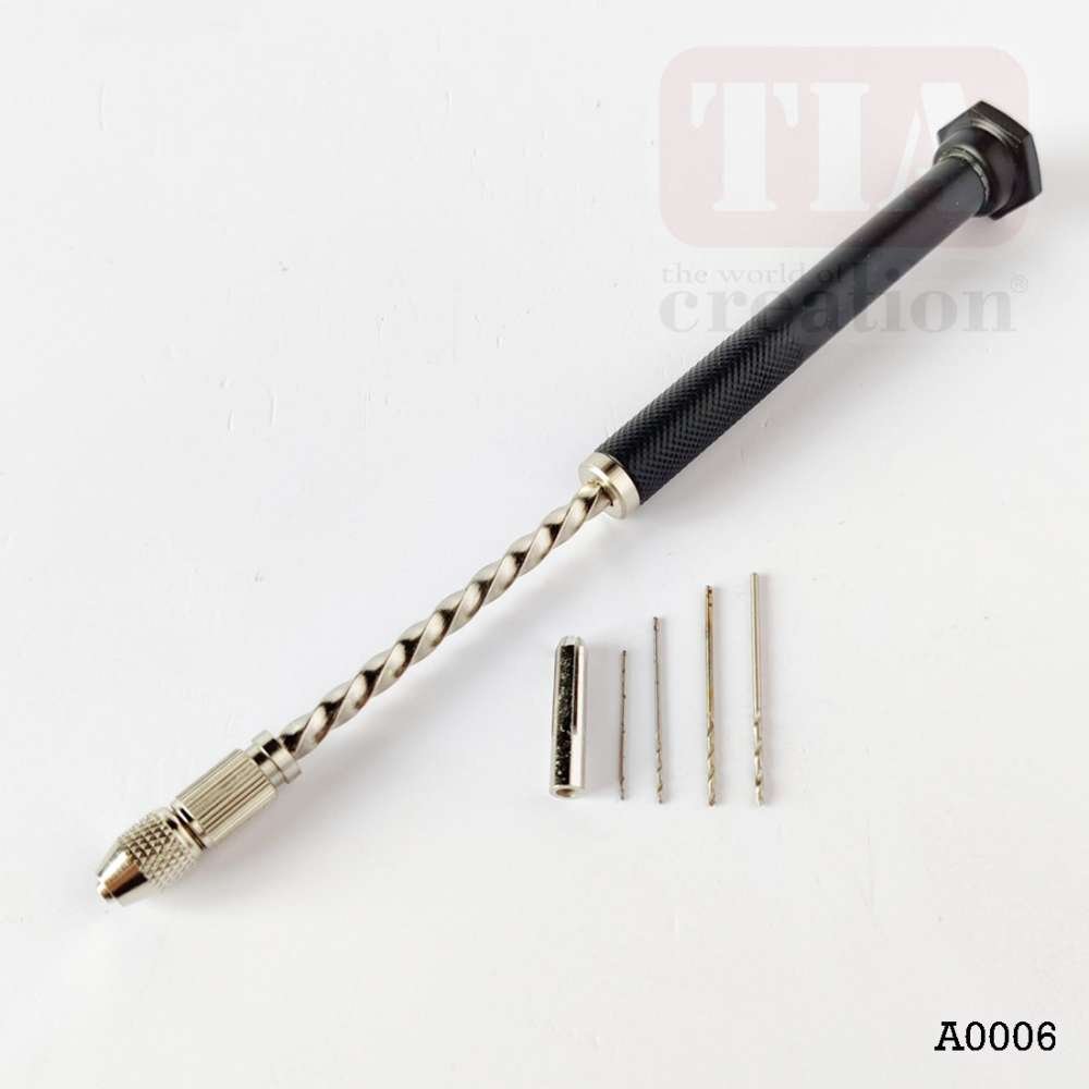 HAND DRILL WITH 4 BITS
